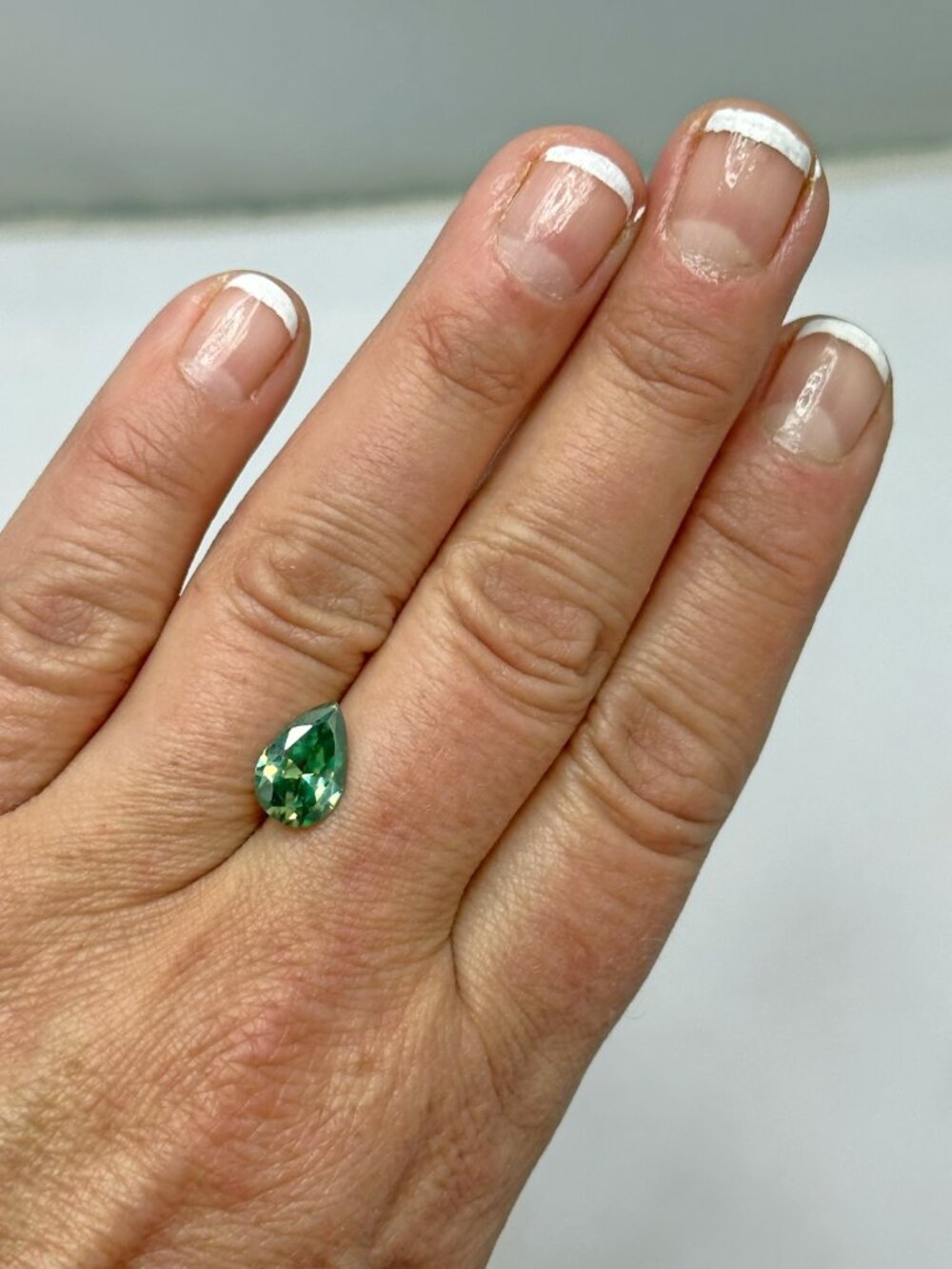 Large Green Diamond - Picture 10 of 15